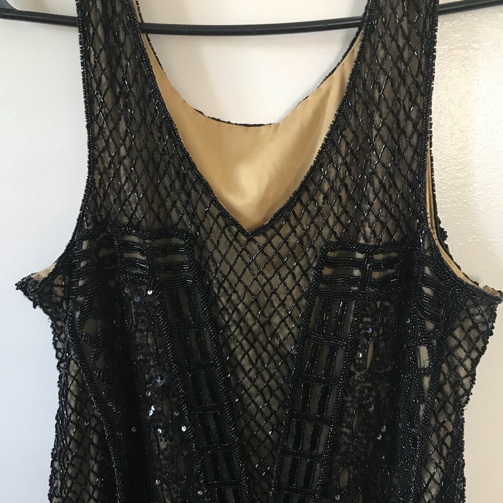 FLAPPER DRESS FROM UNIQUE VINTAGE ALL BEADED - Picture 3 of 6